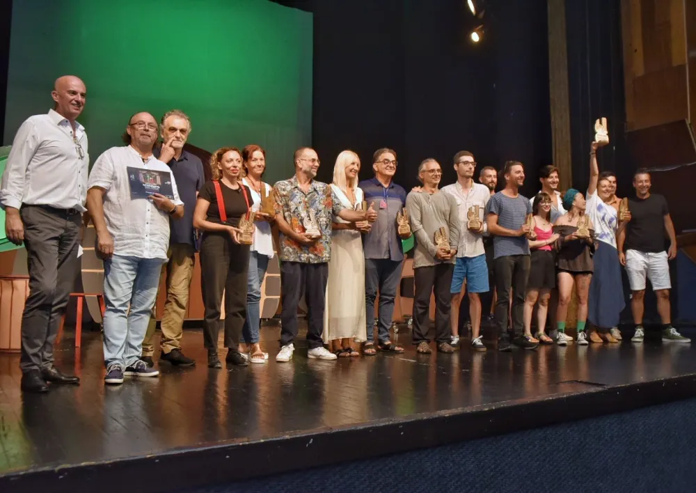 Dobitnici nagrada s članovima žirija