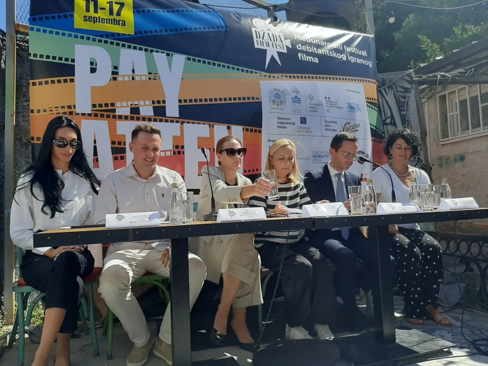 Учесници јучерашњег преса