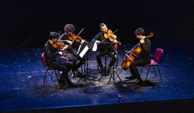 Posveta ženama, posveta koriјenima