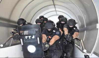 (VIDEO) Francuski GIGN održao obuku pripadnicima PTJ i PJP: Taktike u rje&scaron;avanju otmica aviona