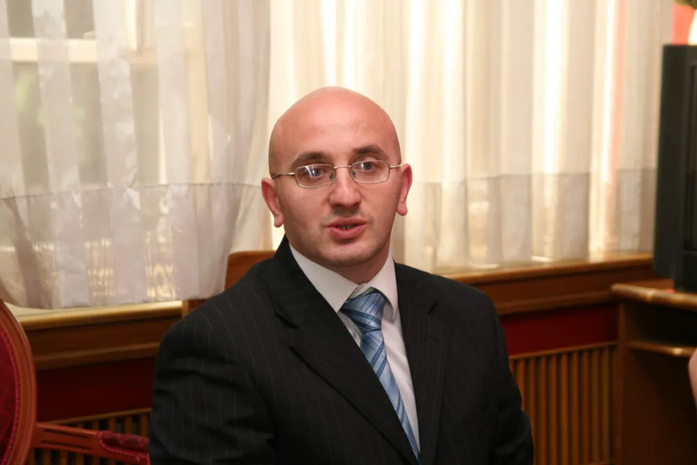 April 2007 <br>Aleksandar Zekovic<br>Sasa Zekovic