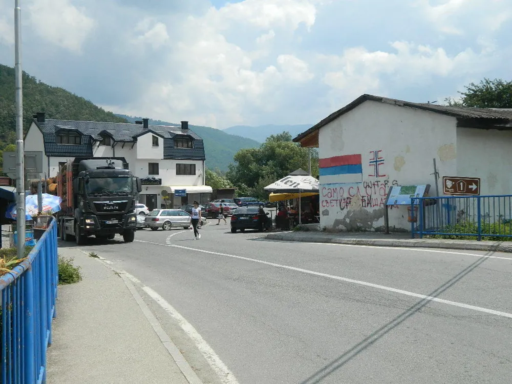 Roditelji iz Murina i Plava zaprijetili ako se ne organizuje prevoz đaka: Ležaće na cesti dok autobusi ne krenu