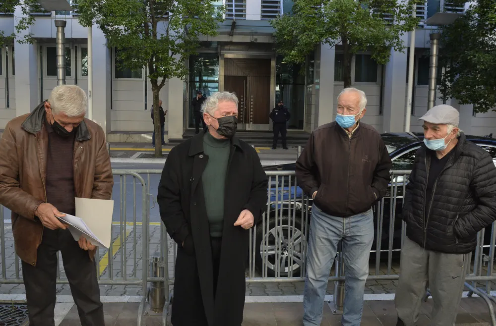 Biv&scaron;i radnici "Radoja Dakića" protestovaće ispred Fonda PIO
