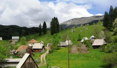 Детаљ из једног од пљеваљских села