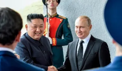 KIm i Putin sa prvog sastanka sva lidera u Vladivostoku 2019. 