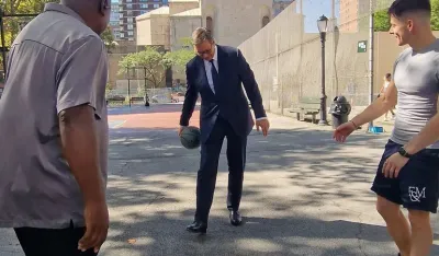Vučić igrao ko&scaron;arku u Njujorku