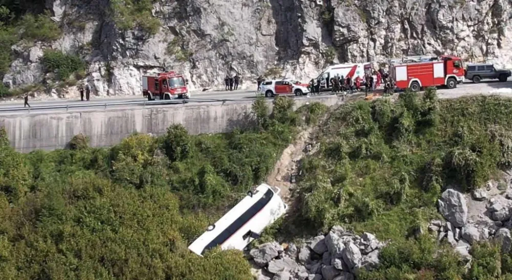 KCCG: Jedna osoba životno ugrožena, ostali pacijenti sa težim povredama