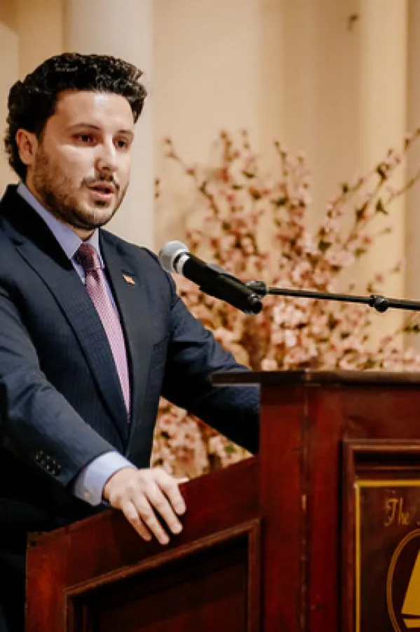 DRITAN ABAZOVIĆ