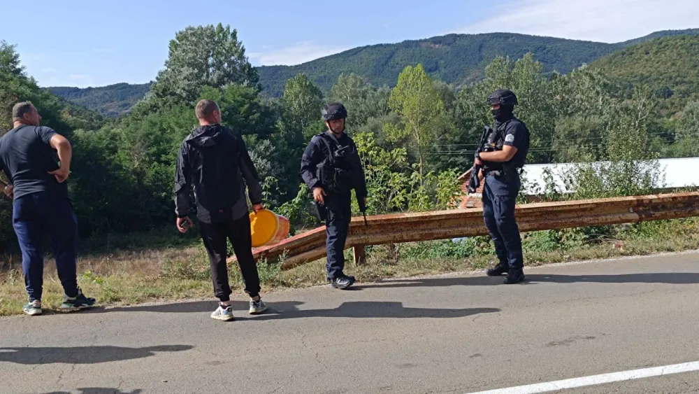 Na mjestu gdje je u zasjedi ubijen kosovski policajac 