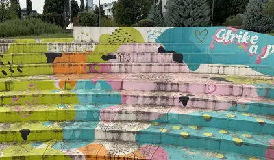 Očistiti &scaron;arenilo sa skupocјenog kamena pored Moskovskog mosta