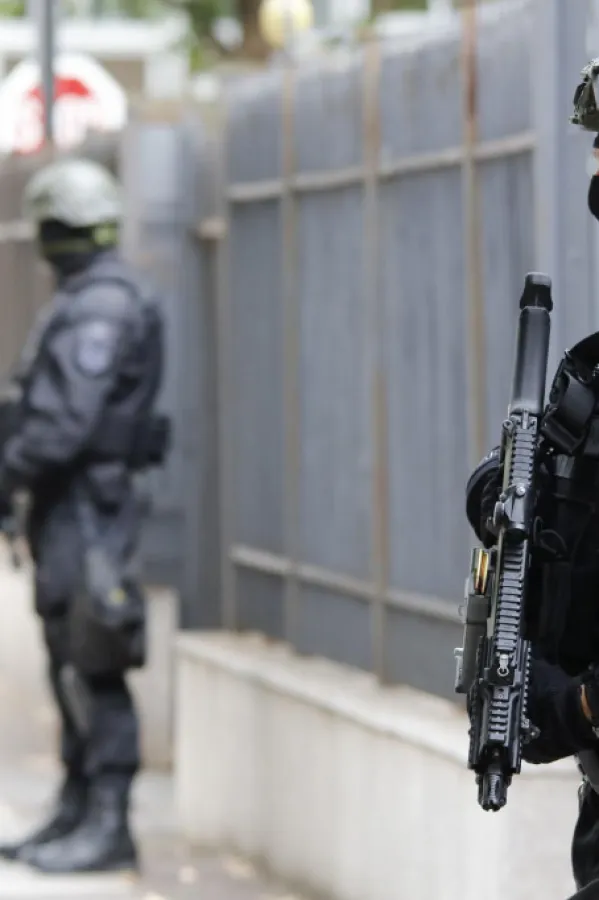 ILUSTRACIJA/ VISI SUD PRIVODJENJE - NENAD MANDIC