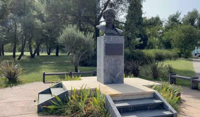 (VIDEO) Uz spomenik i plaketa od pleksiglasa biv&scaron;em gradonačelniku