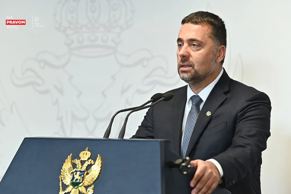 Đurović: Zabrana upotrebe plastičnih kesa pravi je potez