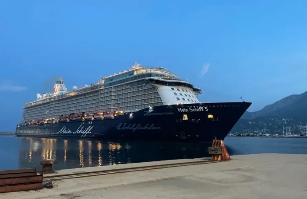 Mein Schiff 5