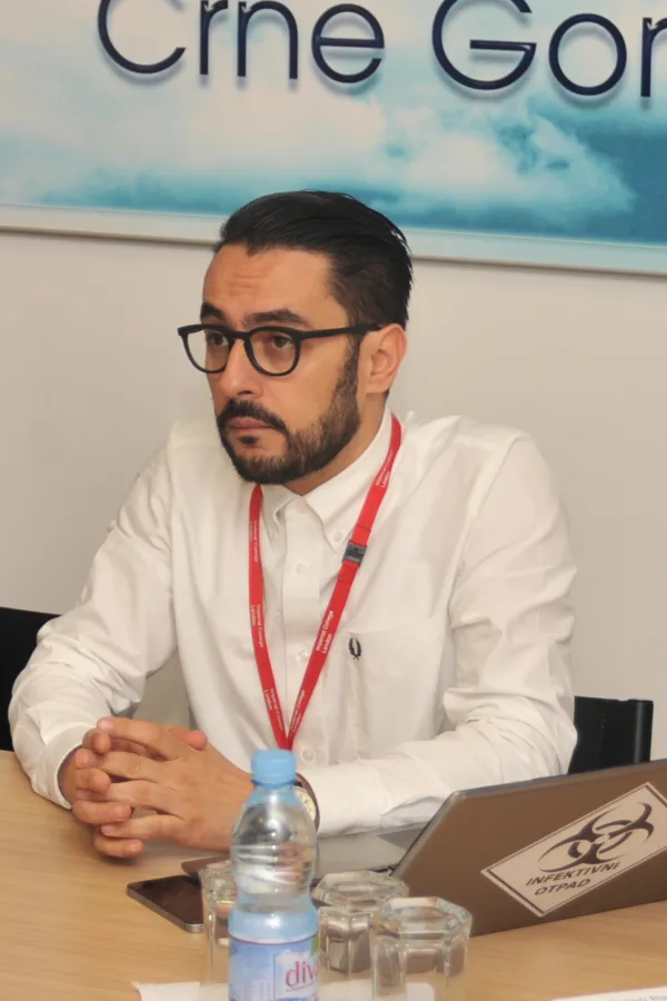 Begić: Otkrivena povezanost autizma kod dječaka sa konzumacijom vje&scaron;tačkog zaslađivača ili gaziranih sokova