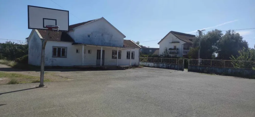 Spor oko Doma omladine u Ljaјkovićima: Op&scaron;tina Zeta i karatisti na tatamiјu