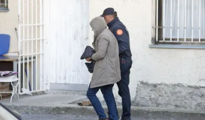 privodjenje dejana knezevica na saslusanje u sdt