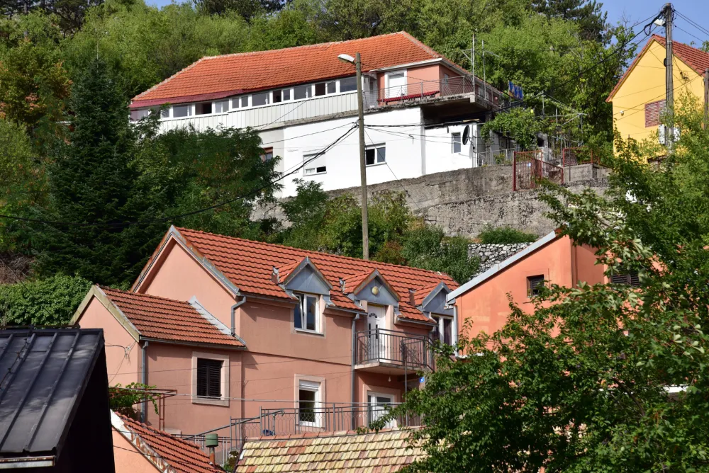 Medovina naselje, Cetinje, mjesto zlocina