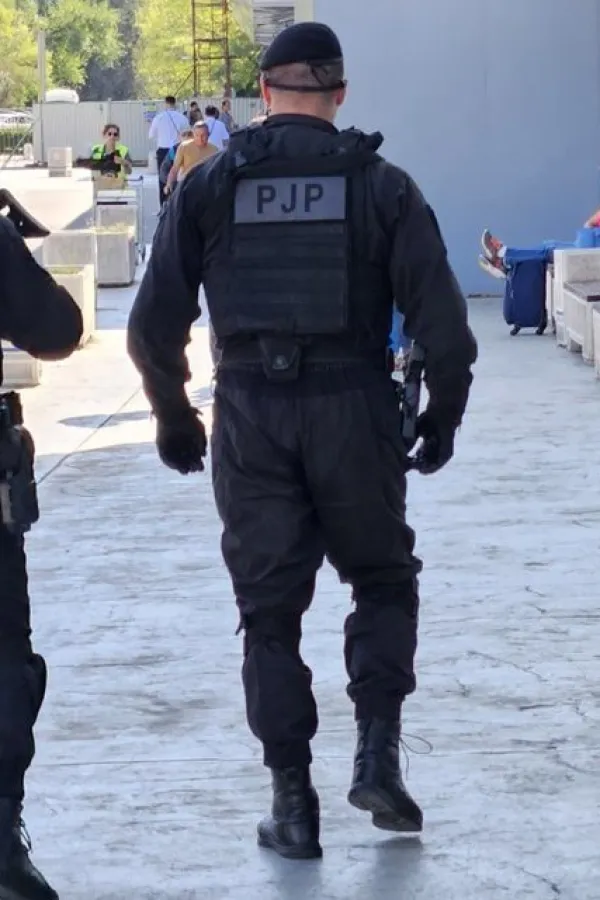 Pripadnici PJP angažovani zbog letova sa Aerodroma Tivat za Izrael