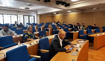 Чланови одбора за статут и прописе 
