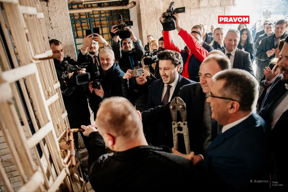 Skinuti lanci sa Željezare