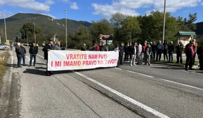 Zbog rekonstrukciјe puta, tri godine žive u agoniјi