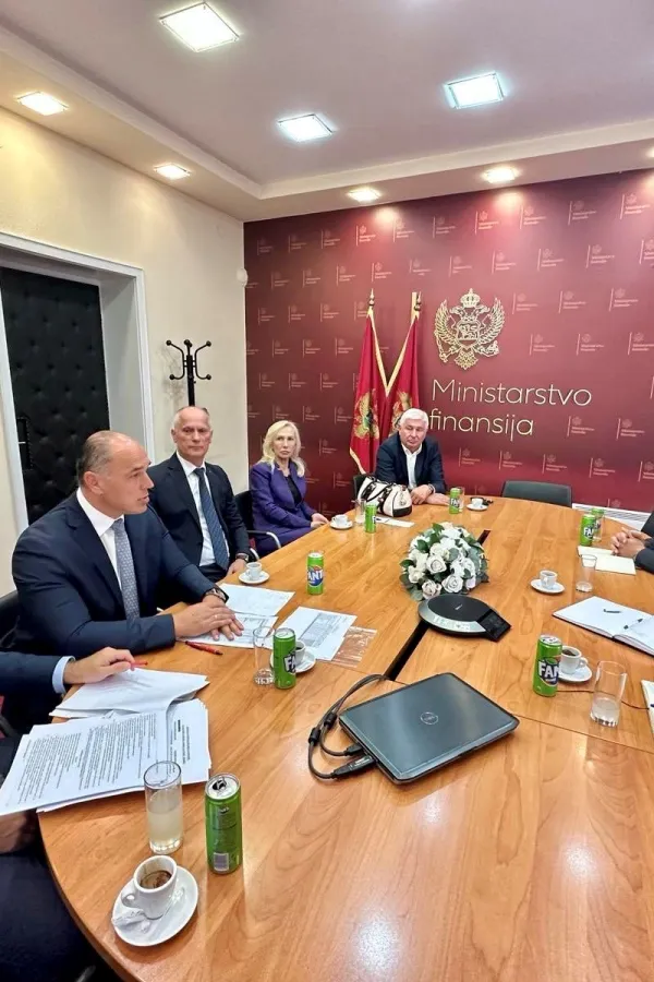 Razmatraju emitovanje obveznica za građane