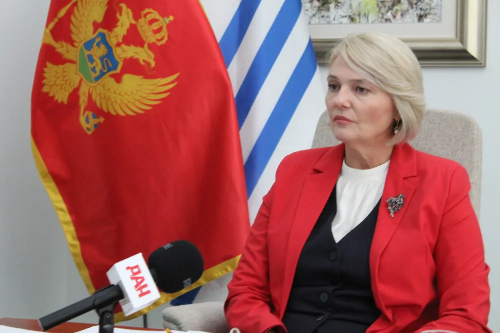 (VIDEO) Injac za "Dan" otkriva stanje arhiva Glavnog grada: Mnogi papirolo&scaron;ki tragovi ne postoјe