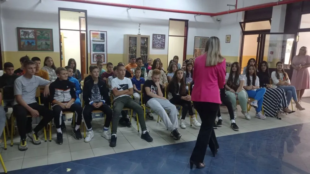 Predavanje za đake O&Scaron; &bdquo;Vladika Danilo&rdquo;: I gre&scaron;ke su na&scaron;e