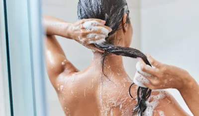 kosa, pranje kose, &scaron;ampon, regenerator<br>Ilistracija