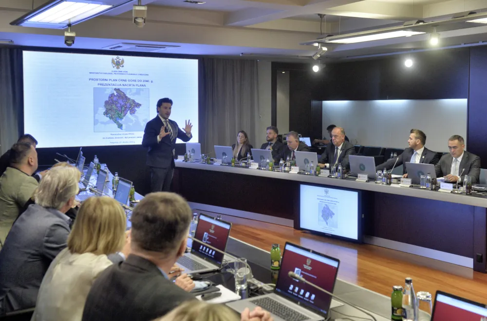 Sjednica vlade Crne Gore, Sjednica vlade oko prostornog plana, prostorni plan