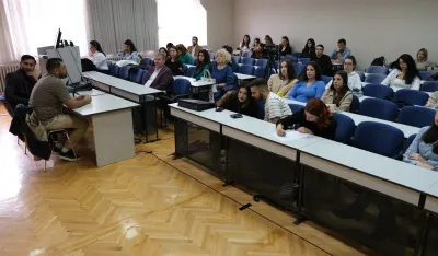 PANEK DISKUSIJA U ORGANIZACIJI NVO KORAČAJTE SA NAMA - PHIREN AMENCA