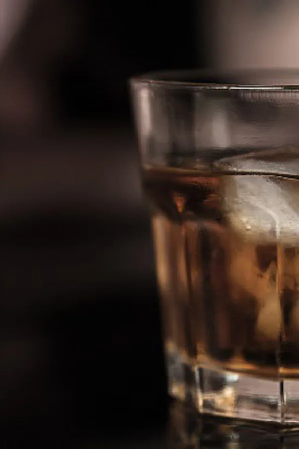 Alkohol uni&scaron;tava seksualni život mu&scaron;karaca