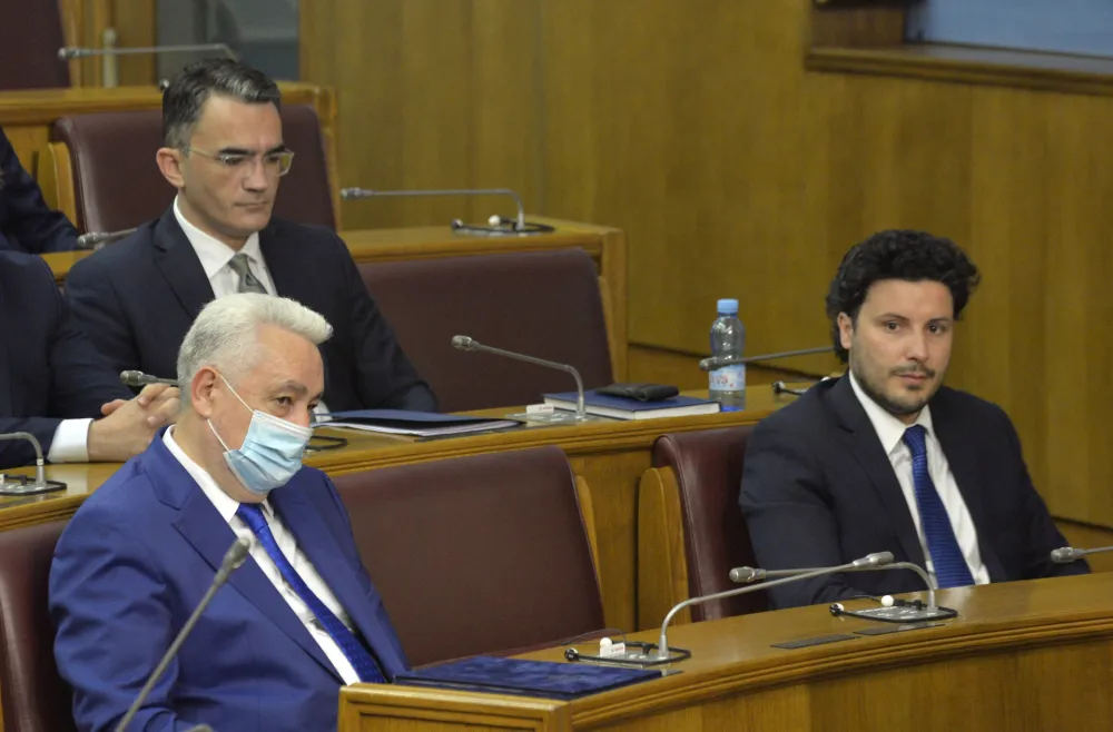 Skupstina Crne Gore, Sjednica parlamenta o smjeni ministra Leposavica,skupstina Crne Gore 2021, Skupstina novi saziv, nova skupstinska vecina, nova parlamentarna vecina, Zdravko Krivokapic, Dritan Abazovic, Vladimir Leposavic