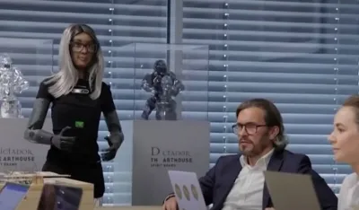 Mika direktorka