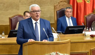 Andrija Mandic, 44 Vlada Crne Gore, Vlada Crne Gore, Izbor 44 Vlade Crne Gore,premijer,mandatar, Skupstina Crne Gore 28 saziv, Sjednica Skupstine Crne Gore 28 saziva, Sjednica Skupstine Crne Gore, Nastavak sjednice Skupstine Crne Gore 28 saziva, Konstituisanje 28 saziva Skupstine Crne Gore