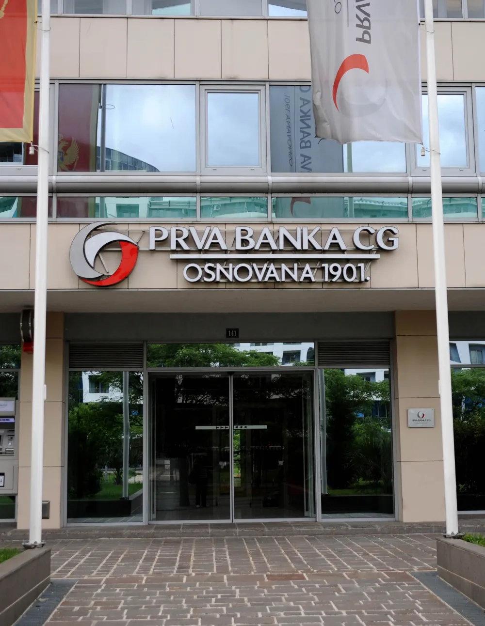 ASP: Država spasila porodični biznis u Prvoj banci