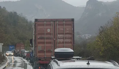 Kolone ka srbijanskoj granici