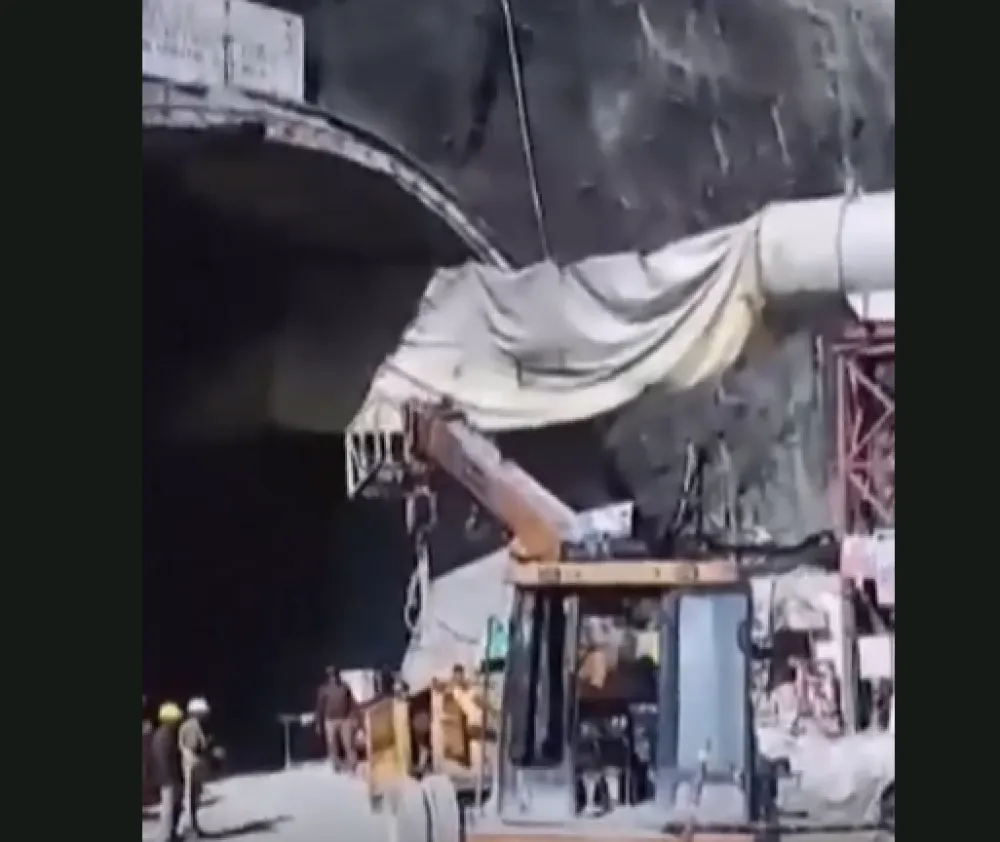 Indija, radnici koji su zarobljeni u uru&scaron;avanju tunela