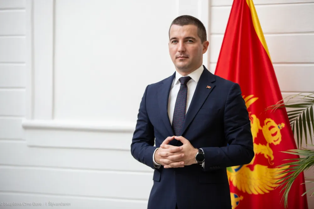 Bečić: Dan Prijestonice podjeća da je svaka kap istorije utkana u temelje slobode na&scaron;e zemlje