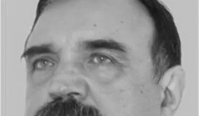 Postulat "dominantnog identiteta"