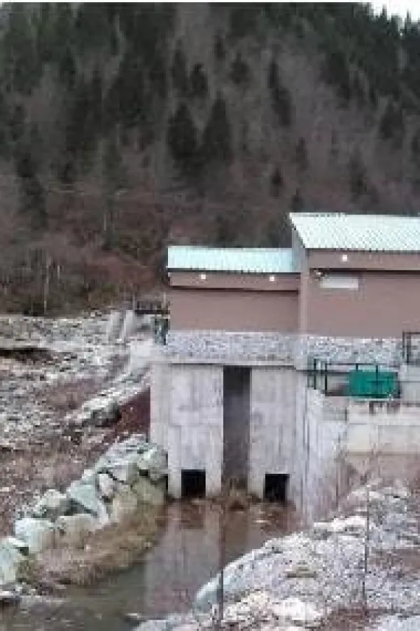 Изградњом електрана девастиране ријеке