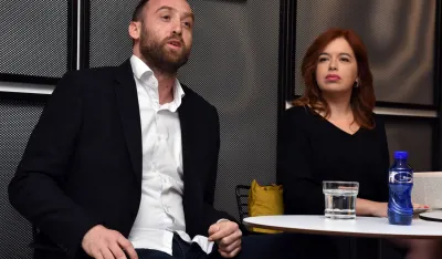 Život јe igra koјu igramo sami sa sobom