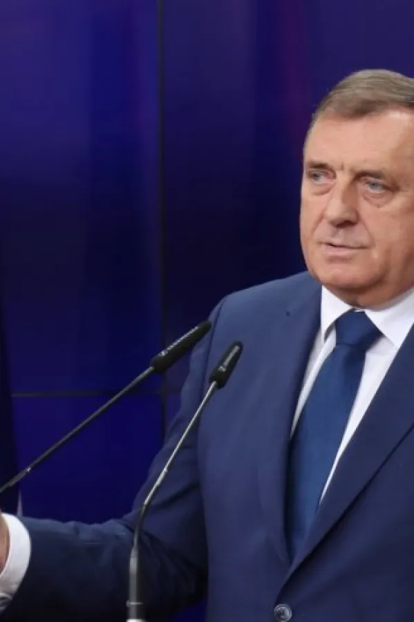 Милорад Додик