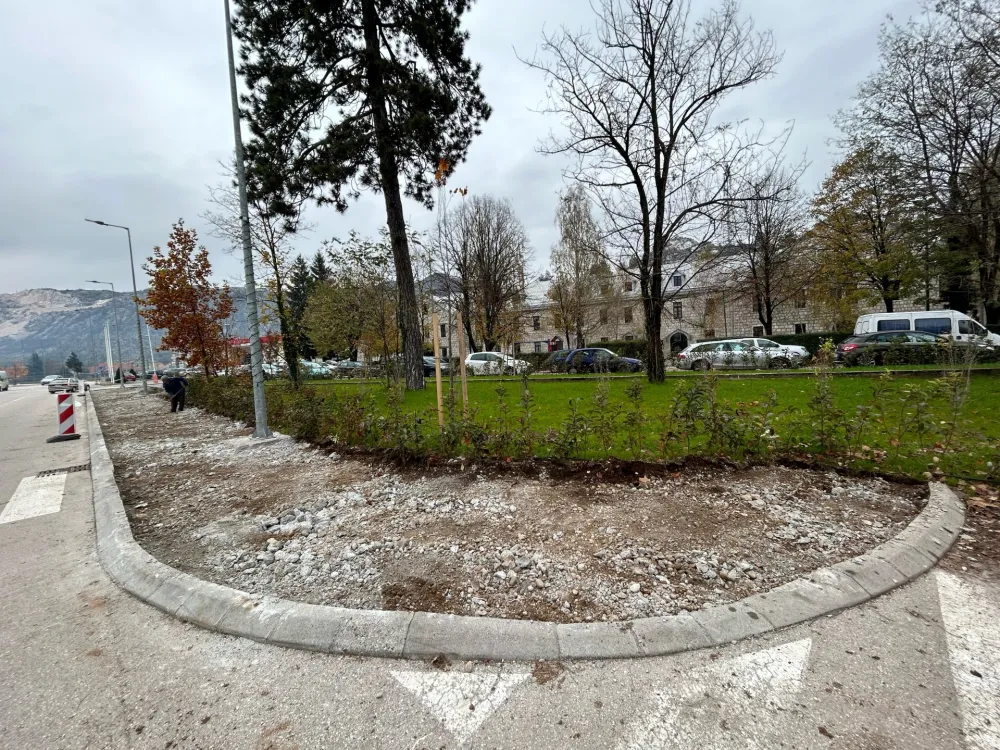 Radovi na cetinjskim trotoarima