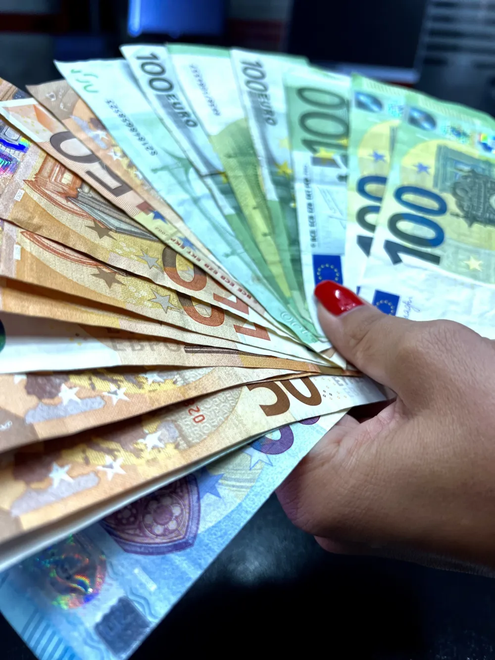 Pare,novac,euri 