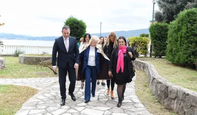 Dragoslav &Scaron;ćekić i&nbsp;Naida Ni&scaron;ić u posjeti Domu Mladost u Bijeloj