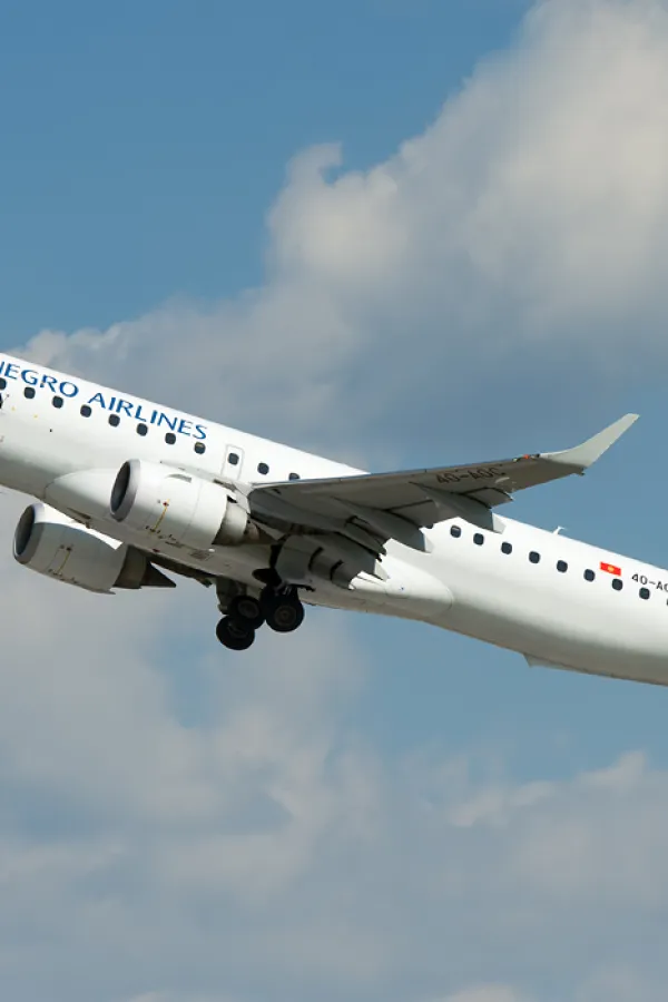 avion montenegro erlajnsa, MA 40 aoc, carli