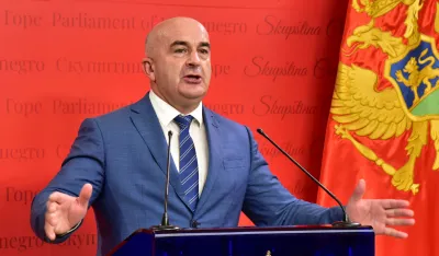 Joković: Raspisan javni poziv za 13 op&scaron;tina na osnovu kojeg će dobiti po snjegočistača