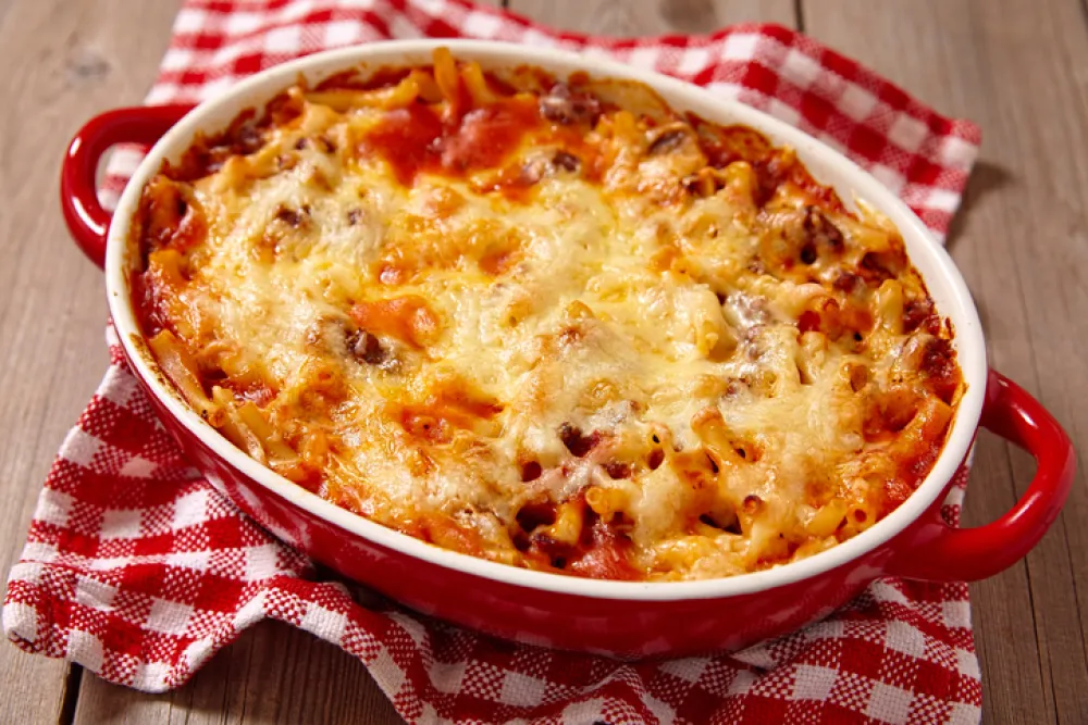 Easy macaroni casserole with lean ground beef